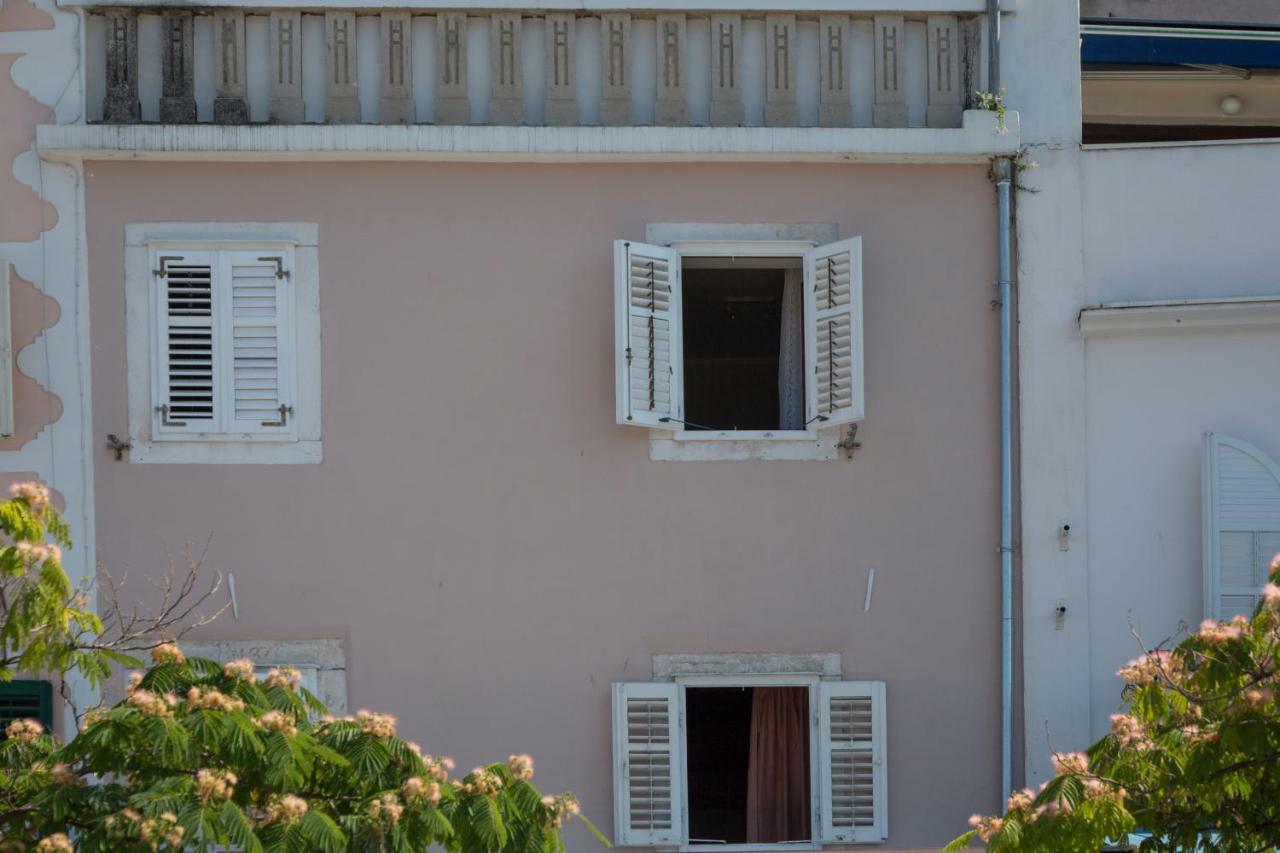 Apartment Riva Šibenik Exteriör bild